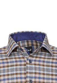 Camicia a quadri marrone e blu con colletto button-down, interno del colletto in solid blue a contrasto e texture del tessuto visibile nel motivo.