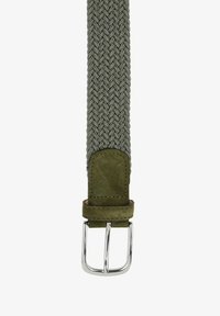 Vävd olivgrön bälte med en texturerad yta. Har en ögla i mockaläder och en dubbelspikspänne i silvermetall.