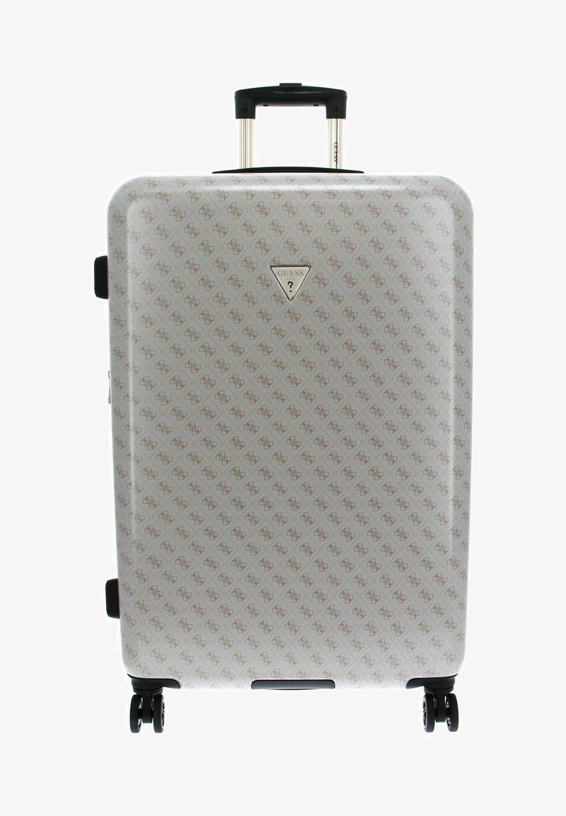 Valise en plastique avec un fond blanc, motif logo en relief beige, poignée rétractable, et quatre roues noires.