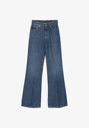Jeans in denim a gamba larga di blu medio, con un classico design a cinque tasche, chiusura con bottone in metallo e cuciture a contrasto.