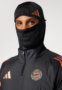 adidas Performance FC BAYERN TIRO WINTERIZED - Sporto klubų atributika - black