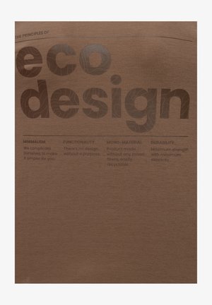 Barna szövet, amely merész szöveget tartalmaz az öko-tervezési elvekről, beleértve a következő kategóriákat: minimalizmus, funkcionalitás, monomateriál és tartósság.