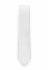 Vit fluga med en texturerad yta, smal form och spetsig topp, med subtila diagonala mönster över hela tyget.