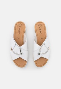 Gabor Pantolette flach - weiß