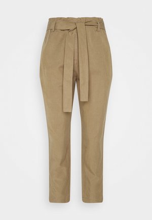 Khaki broek met een strikriem in de taille, tapered pijpen en een gladde textuur. Gemaakt van een lichtgewicht stof, geschikt voor casual wear.