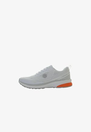 Trainers - white
