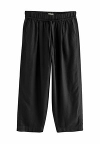 Zwarte, wijde broek van lichtgewicht stof. Voorzien van een elastische tailleband met een trekkoord en zijzakken. Glad van textuur.