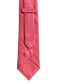 Cravatta di seta rossa con texture liscia, caratterizzata da un design tradizionale e una punta affusolata. Ha un occhiello sul retro per l'aggancio.
