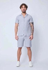 Non sélectionné, gris