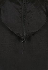 Urban Classics FULL ZIP NYLON CREPE JACKET - Neperpučiamoji striukė - schwarz