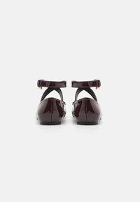 Anna Field Bailarinas con hebilla - dark red