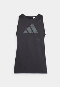Canotta sportiva nera senza maniche con logo e scritte riflettenti grigie di Adidas, realizzata in tessuto liscio e leggero.