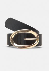 Czarny skórzany pas o szerokim pasku, z dużą złotą owalną klamrą. Gładka tekstura, prosty design, odpowiedni do różnych stylizacji.