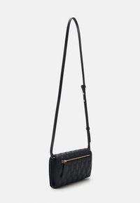 Tommy Hilfiger REFINED FLAP CROSSOVER - Ülerinna-kott - black