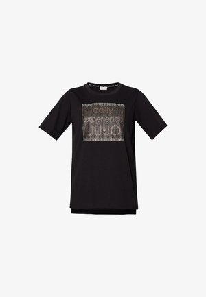 T-shirt nero a maniche corte con stampa grafica metallica al centro, caratterizzata da una finitura testurizzata e un collo rotondo.