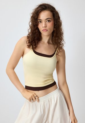 House, TOP - Top - light yellow
