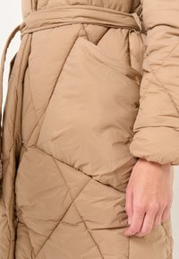 Jimmy Key CUT PUFF - Wintermantel - camel