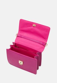 ONLY ONLSARAH BAG - Mala a tiracolo - strawberry moon