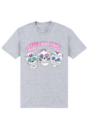 Grijs T-shirt met drie kleurrijke suikerschedels onder een roze lintbanner met de tekst "HONEYDUKES."