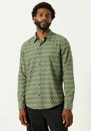 FatFace, TALL FIT - LONG SLEEVE CHAMBRAY LEAF PRINT SHIRT - Hemd - dusky green