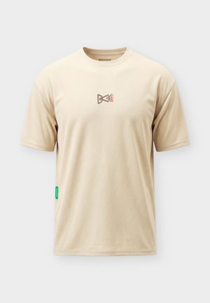 District Vision, SHORT SLEEVE BOXY TRAINING TEE - Μπλουζάκι με στάμπα - beige