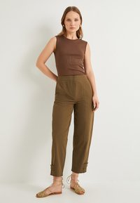 Koton RISE JOGGER  - Housut - khaki