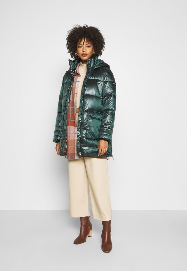 Winter coat - greenery