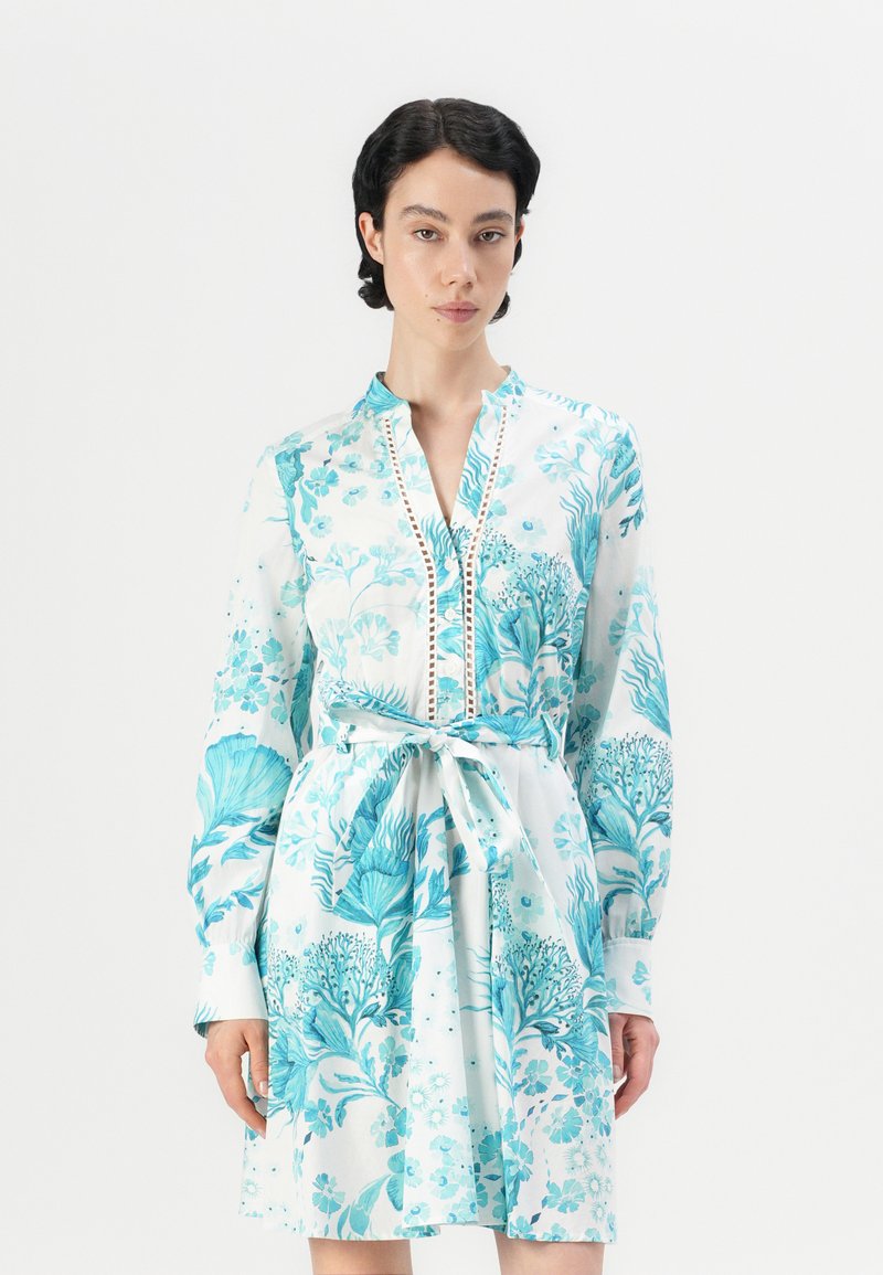 RIANI Jurk crème RIANI Jurk crème