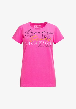 Hellpinkes T-Shirt mit kurzen Ärmeln mit schwarzem, gelbem und weißem Text "Paradise at the Ocean Vacation" und Poststempel-Grafiken.