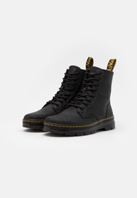 Dr. Martens COMBS UNISEX - Botines con cordones - black