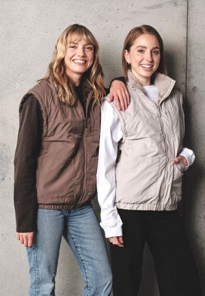 Johnny Urban, BRYSON UNISEX - Vest - brown leo