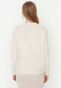 Trendyol Sweter