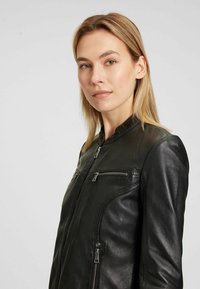 Mauritius MWJANKA - Lederjacke - black