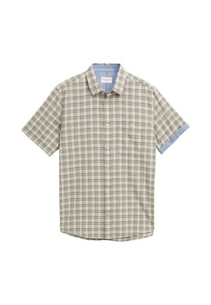 Chemise à manches courtes avec motif à carreaux beige, vert et rose clair, poche poitrine et détail en tissu bleu sur les poignets.