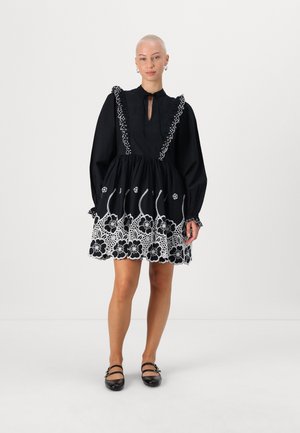 YASBOLIL DRESS - Freizeitkleid - black