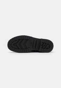 Palladium Botines bajos - black