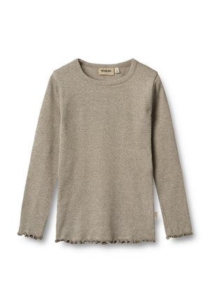 Beżowa, prążkowana koszulka z długim rękawem, z okrągłym dekoltem i falbankowym brzegiem, oznaczona rozmiarem 104, marki Wheat, na białym tle.