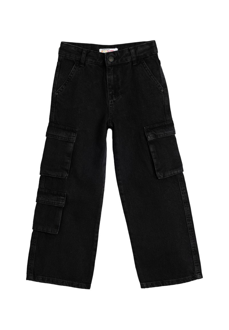 Zwarte denim cargo broek met een recht model, meerdere zijzakken en een klassieke knoopsluiting in de taille.