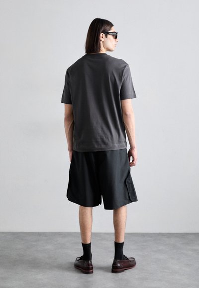 A-COLD-WALL* FORM SHORT - Shorts - black onyx