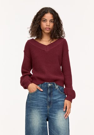 PULL&BEAR PURL WITH A V-NECKLINE - Trui - dark red