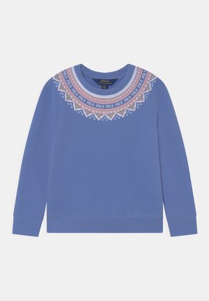 Sudadera de manga larga, de color azul claro, que presenta un cuello redondo decorativo con patrones geométricos multicolores y puños y dobladillo acanalados.