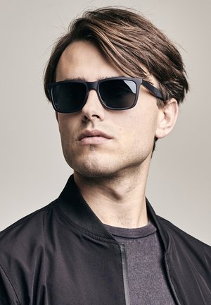 Sunglasses - black