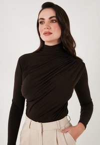 LELA SLIM FIT - Long sleeved top - brown