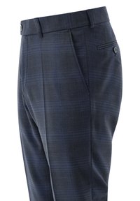 Marineblau karierte Hose im taillierten Schnitt, mit glatter Textur, seitlichen Taschen und einem Knopfdetail an der Taille.