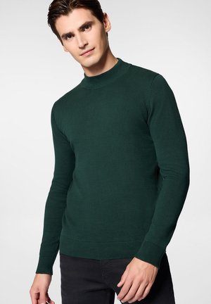 - Sweter