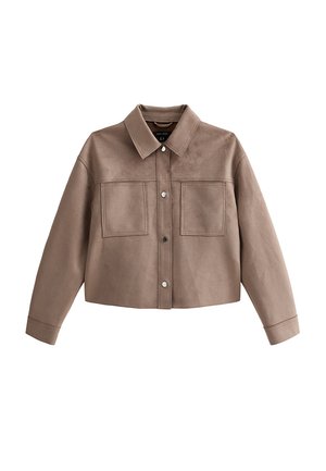 Bruine korte jas met puntkraag, drukknopen, lange mouwen en twee grote vierkante borstzakken.