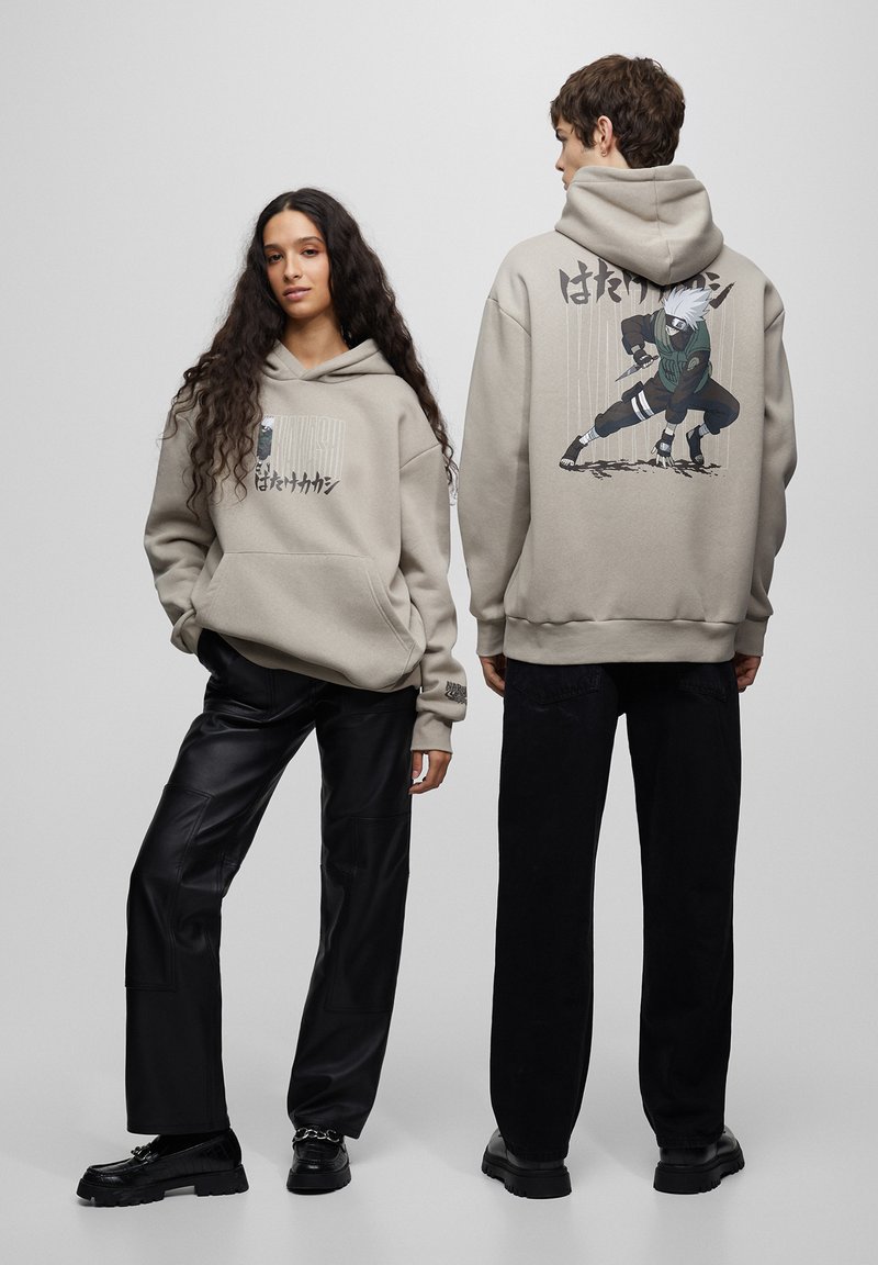 PULL&BEAR NARUTO Hoodie beige Zalando.nl