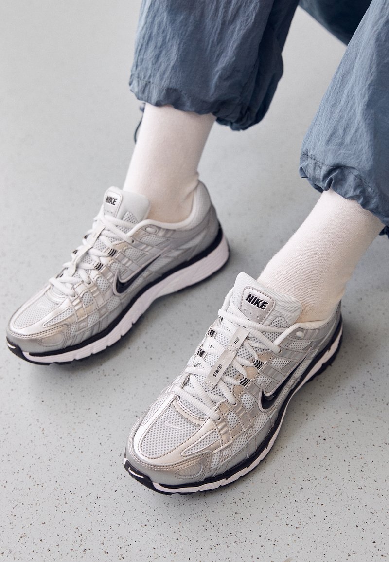 Glat hovedvej frisk Nike Sportswear WMNS P-6000 - Sneakers - white/black/metallic silver/pure  platinum/hvid - Zalando.dk