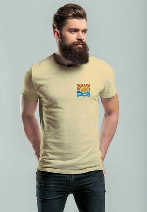Neverless LOGO PRINT SOMMER SONNE WELLE STRAND BEACH STYLE  - Print T-shirt - natur