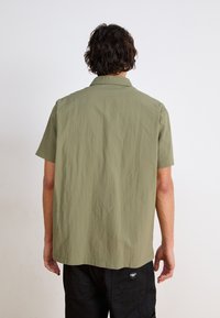 Thumbnail Image 4